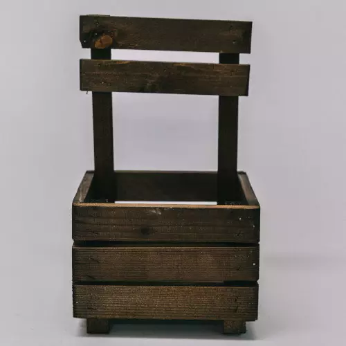  Деревянный ящик в форме стульчика фото 2
